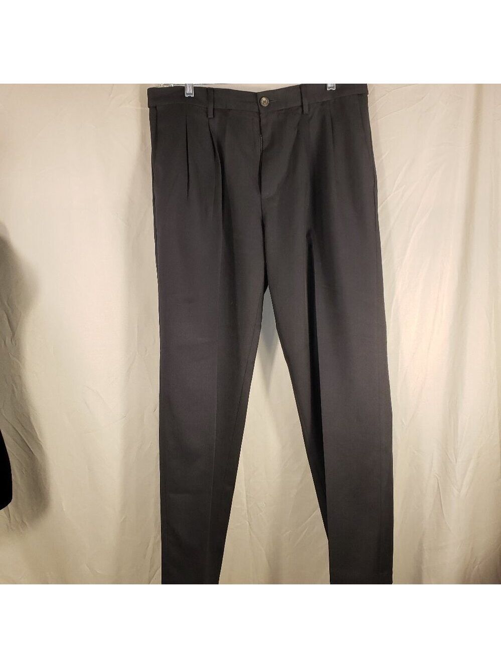 Amazon Essentials Black Dress Pants for Men - 34x29